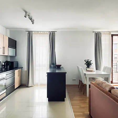 Appartement Premium For 6 People With Parking Next To Tauron Arena, Cracow Center