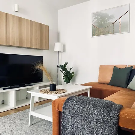 Premium For 6 People With Parking Next To Tauron Arena, Cracow Center * 克拉科夫